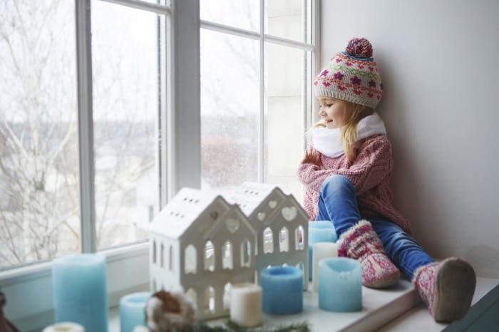 How To Dress Your Windows For Christmas